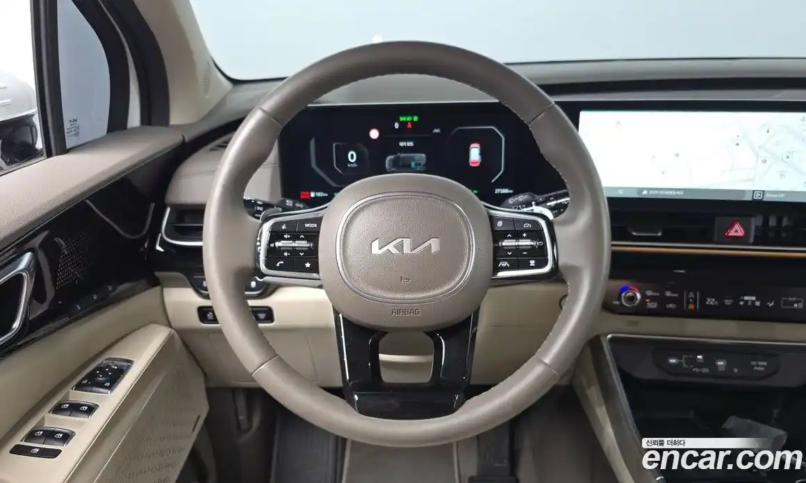 Kia Carnival 2024 1.6 автомат (гидро), фото 18