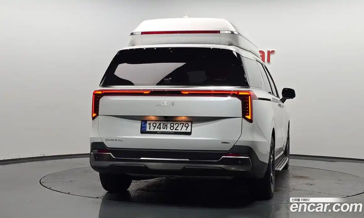 Kia Carnival 2024 1.6 автомат (гидро), фото 3