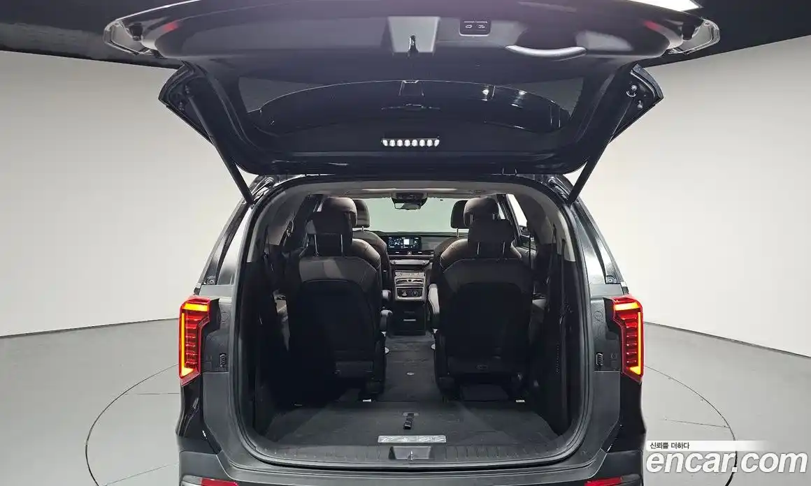 Kia Carnival 2023 2.2 автомат (гидро), фото 20