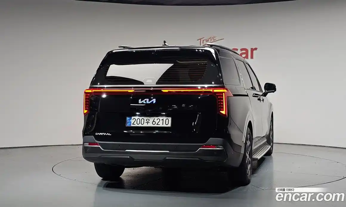 Kia Carnival 2023 2.2 автомат (гидро), фото 4