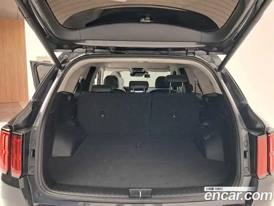 Kia Sorento 2022 2.2 автомат (гидро), фото 17