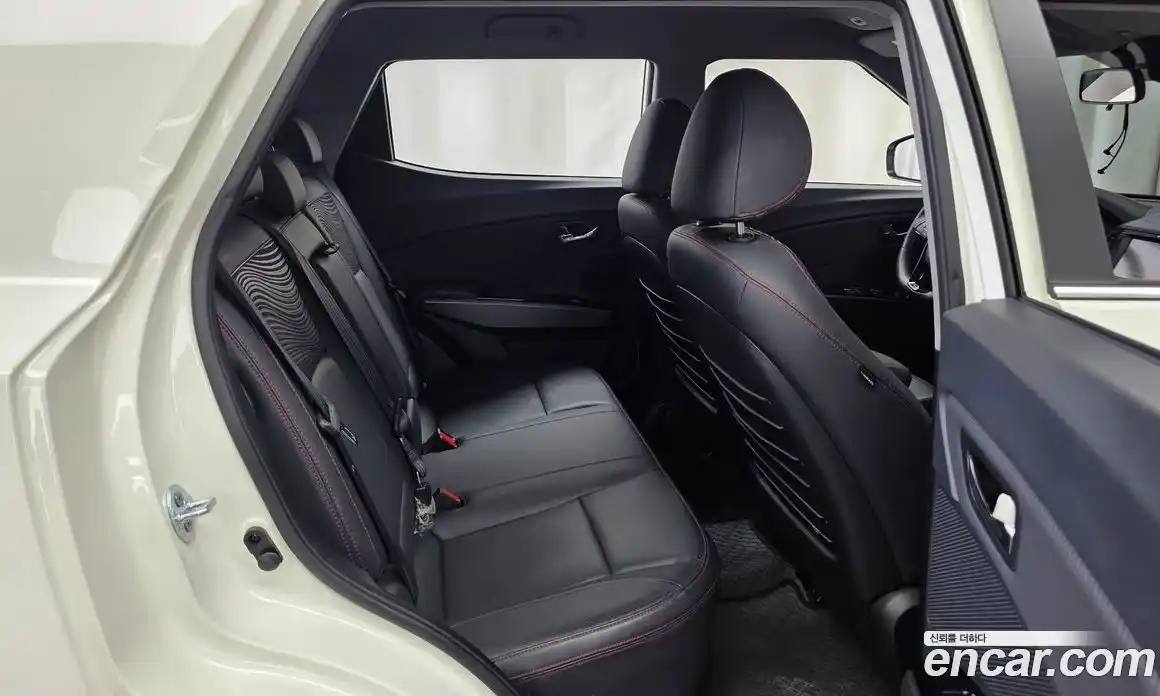 SsangYong TIBOLI 2019 1.6 автомат (гидро), фото 18