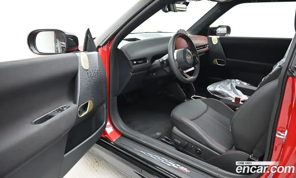 Mini Cooper 2025 0.1 автомат (гидро), фото 11