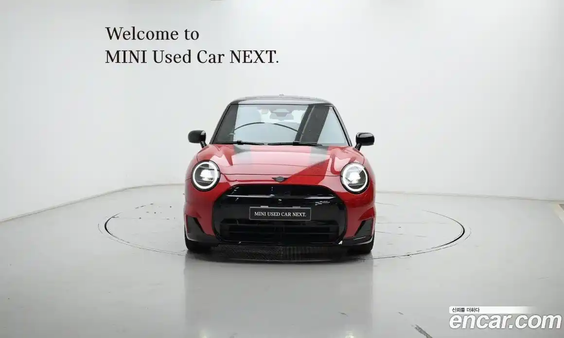 Mini Cooper 2025 0.1 автомат (гидро), фото 3
