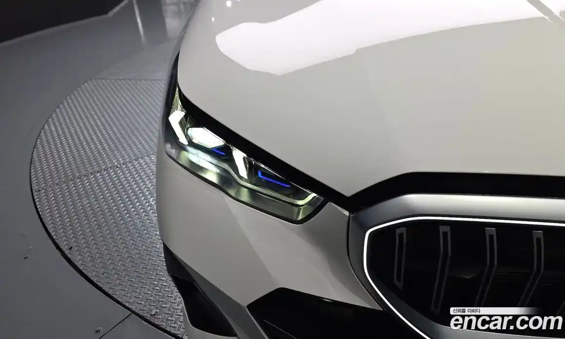 BMW 5 серия 2024 2.0 автомат (гидро), фото 7