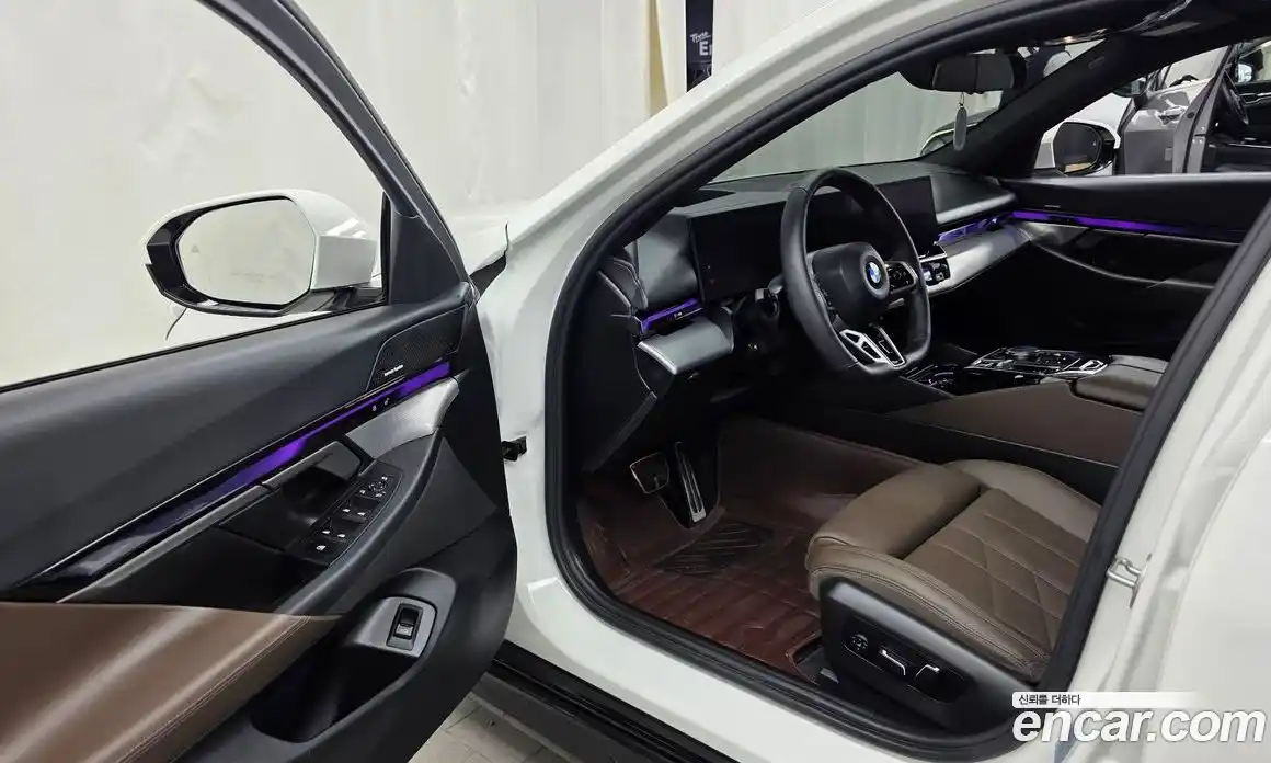 BMW 5 серия 2024 2.0 автомат (гидро), фото 13