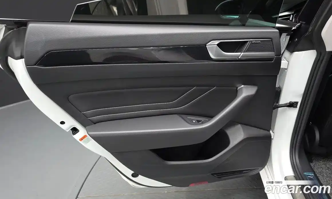 Volkswagen Arteon 2023 2.0 автомат (гидро), фото 14