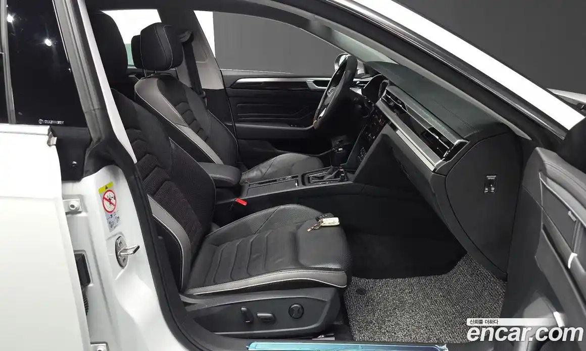 Volkswagen Arteon 2023 2.0 автомат (гидро), фото 17
