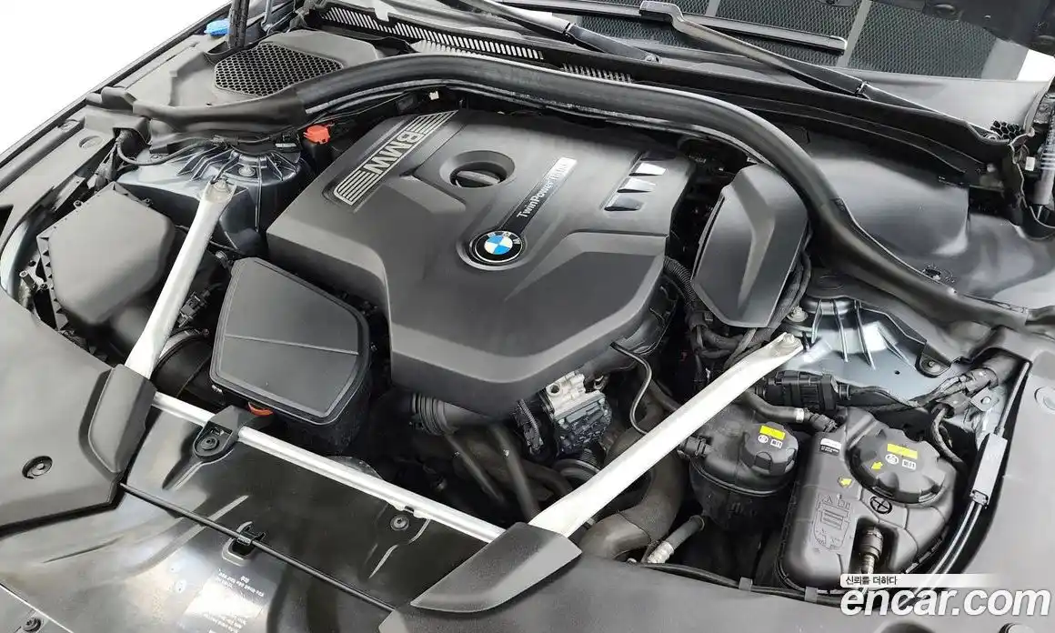 BMW 5 серия 2018 2.0 автомат (гидро), фото 6