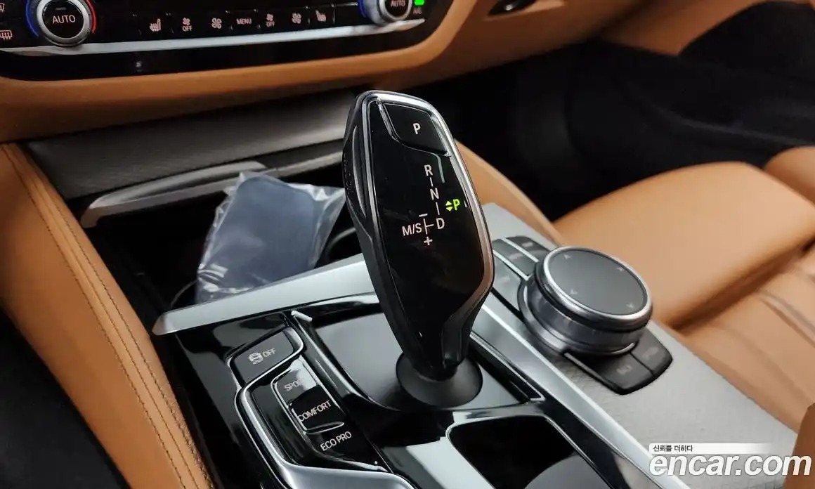 BMW 5 серия 2018 2.0 автомат (гидро), фото 9
