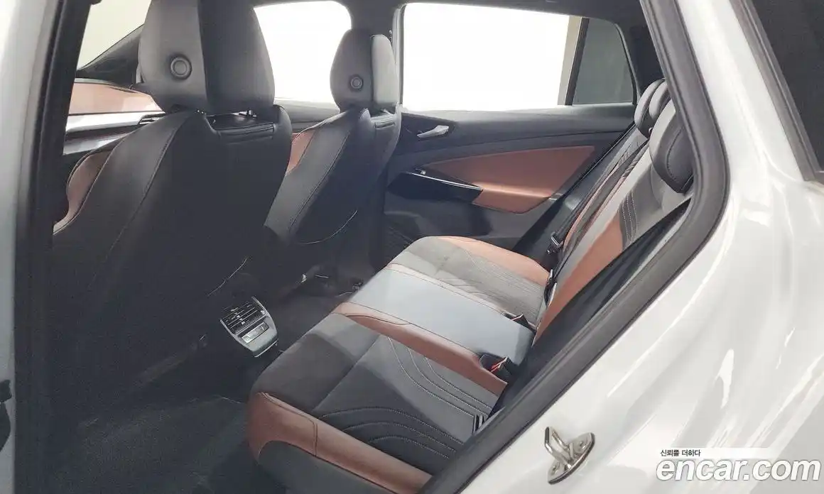Volkswagen ID.4 2023 0.2 автомат (гидро), фото 11