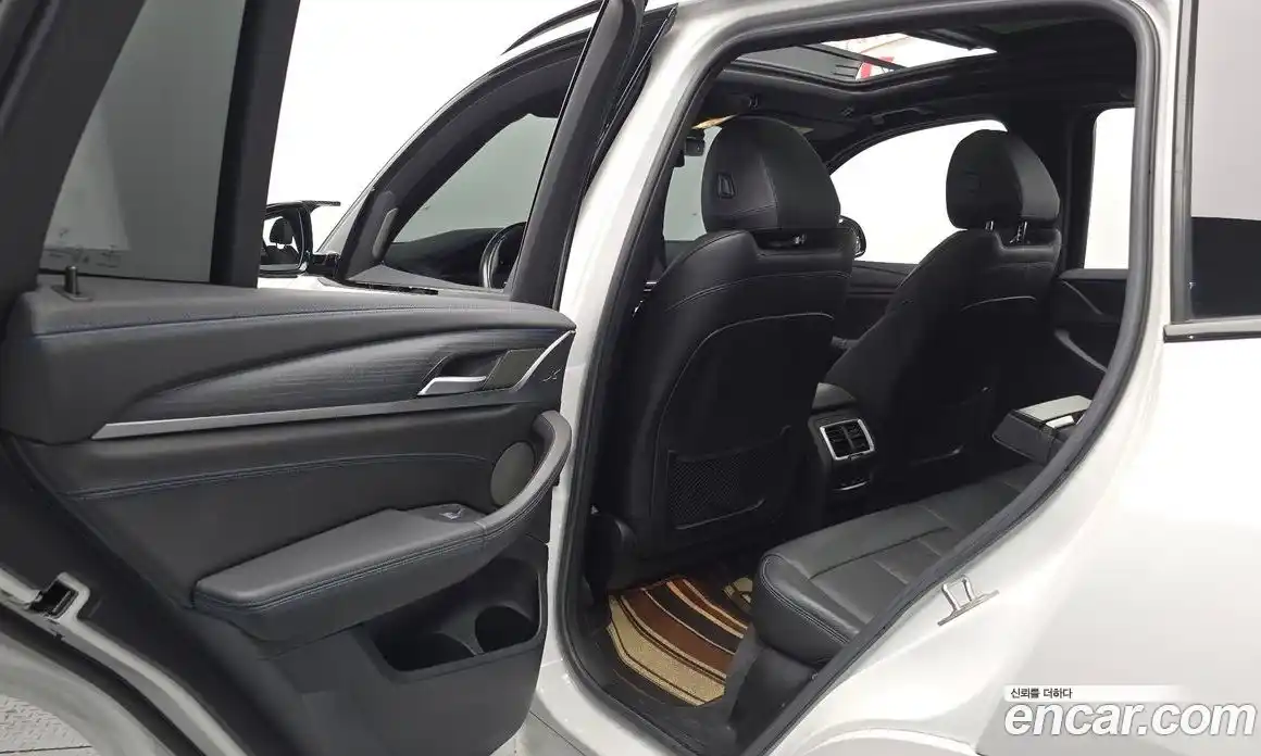 BMW iX3 2022 0.2 автомат (гидро), фото 15