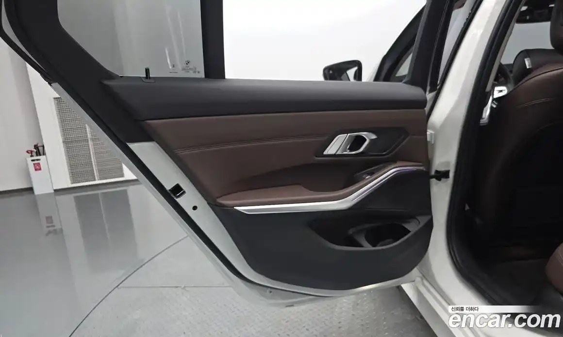 BMW 3 серия 2022 2.0 автомат (гидро), фото 14