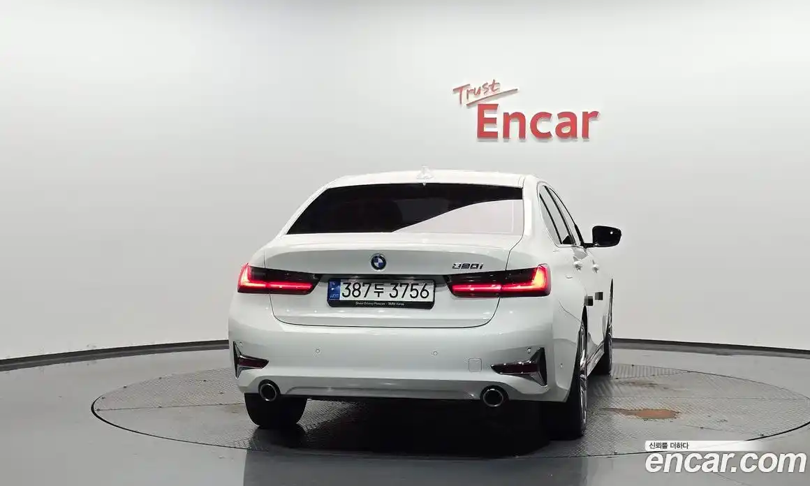 BMW 3 серия 2022 2.0 автомат (гидро), фото 3