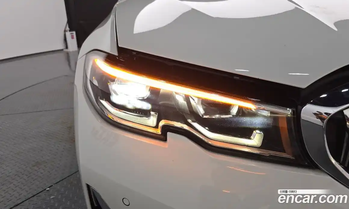 BMW 3 серия 2022 2.0 автомат (гидро), фото 7