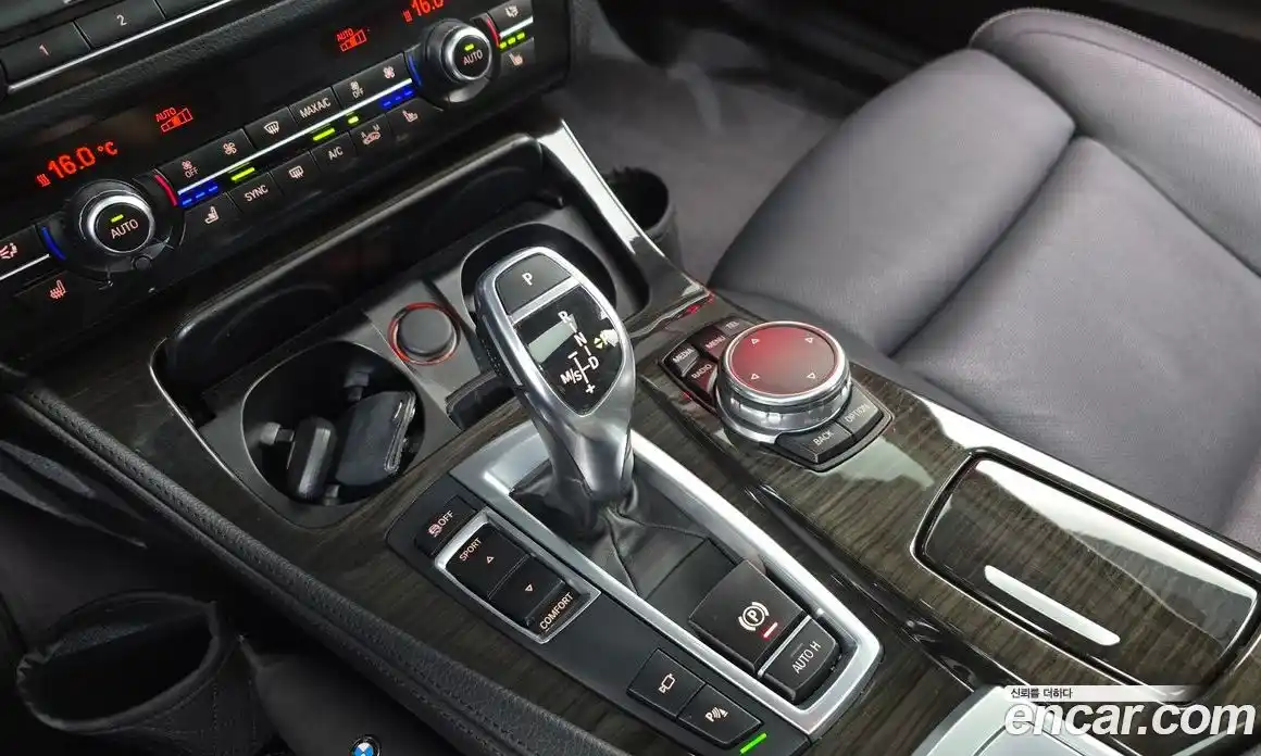 BMW 5 серия 2016 2.0 автомат (гидро), фото 9