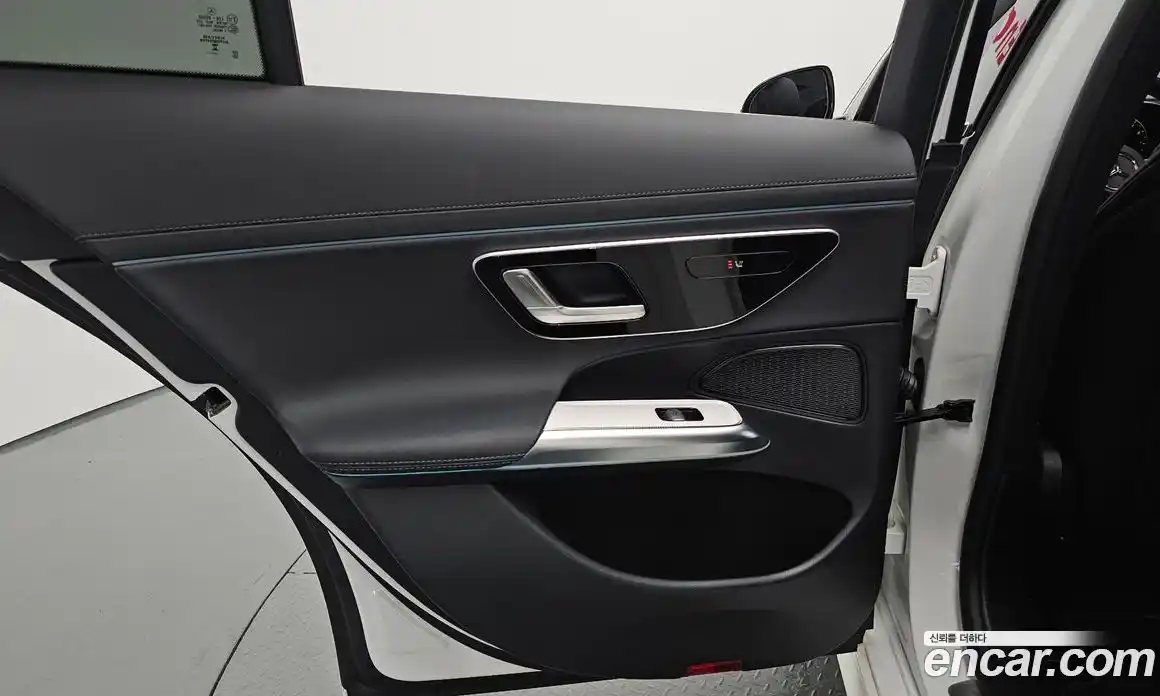 Mercedes-Benz E-Class 2025 2.0 автомат (гидро), фото 15