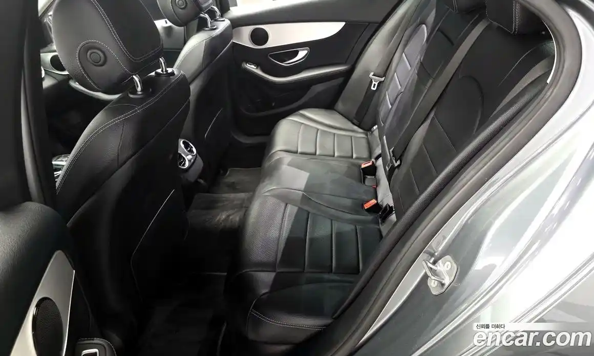 Mercedes-Benz C-Class 2017 2.0 гидро, фото 12 Mercedes-Benz C-Class 2017 2.0 гидро, фото 12
