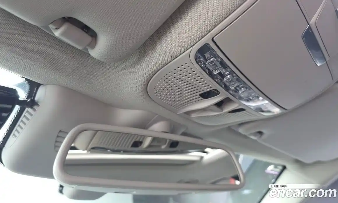Mercedes-Benz C-Class 2017 2.0 гидро, фото 18 Mercedes-Benz C-Class 2017 2.0 гидро, фото 18