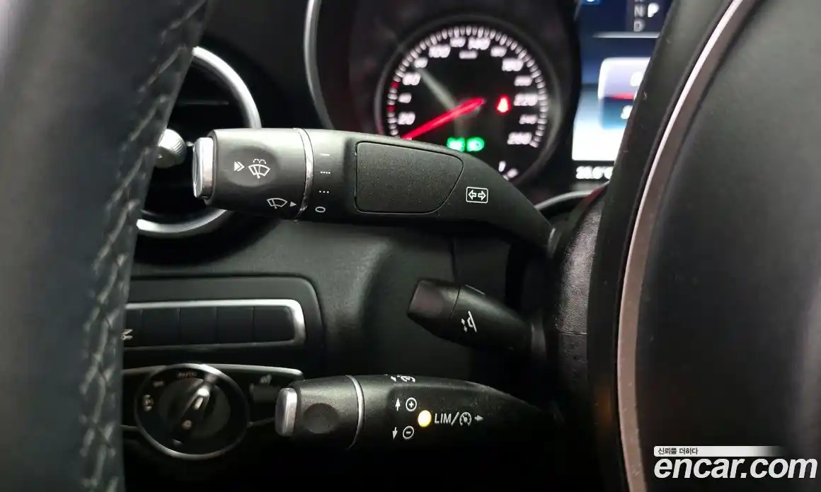 Mercedes-Benz C-Class 2017 2.0 гидро, фото 20 Mercedes-Benz C-Class 2017 2.0 гидро, фото 20
