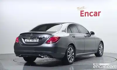 Mercedes-Benz C-Class 2017 2.0 гидро, миниатюра 2 Mercedes-Benz C-Class 2017 2.0 гидро, миниатюра 2