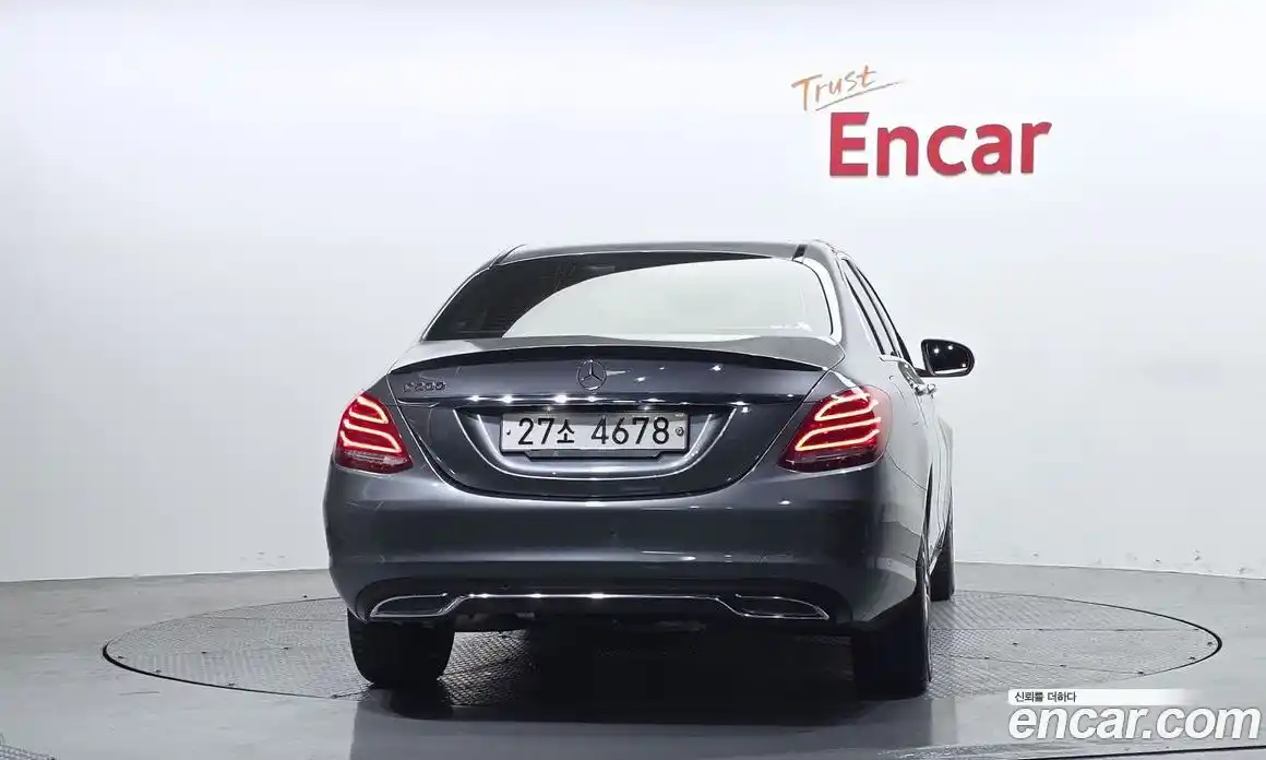 Mercedes-Benz C-Class 2017 2.0 гидро, фото 4 Mercedes-Benz C-Class 2017 2.0 гидро, фото 4