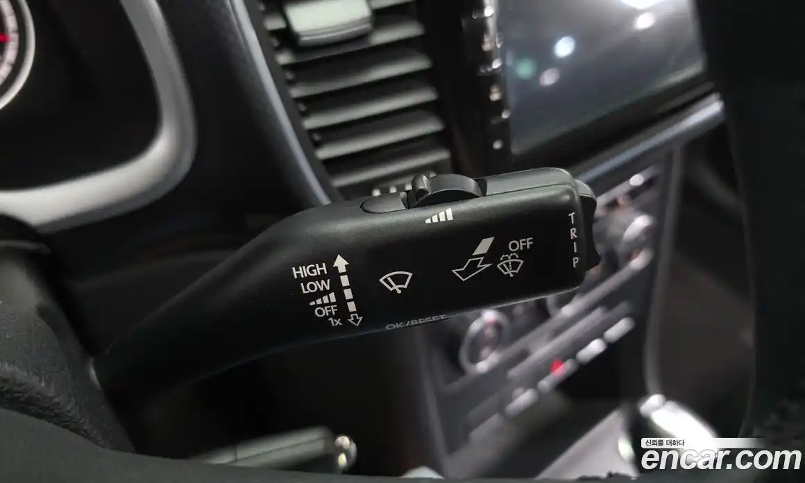 Volkswagen Beatle 2014 2.0 автомат (гидро), фото 16