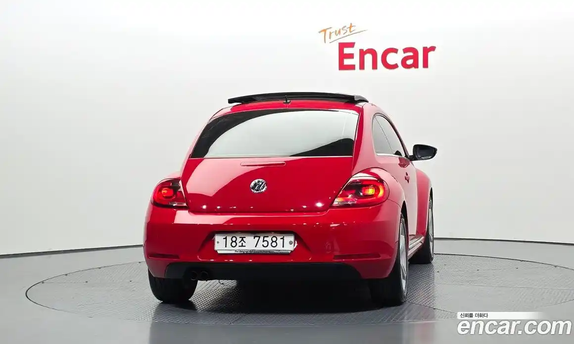 Volkswagen Beatle 2014 2.0 автомат (гидро), фото 4