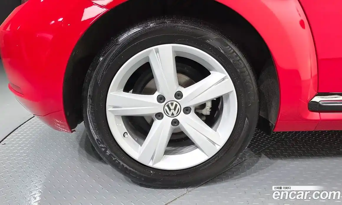 Volkswagen Beatle 2014 2.0 автомат (гидро), фото 5