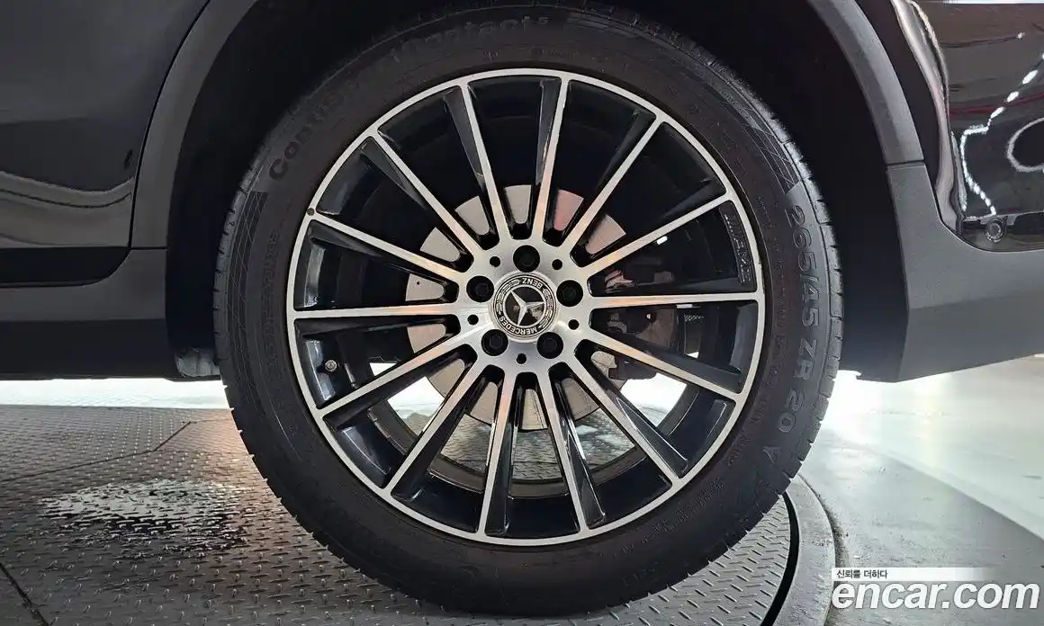 Mercedes-Benz GLC-Class 2018 2.1 гидро, фото 7 Mercedes-Benz GLC-Class 2018 2.1 гидро, фото 7
