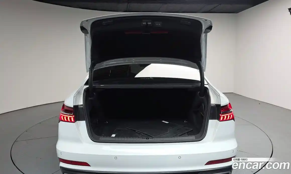 Audi A6 2022 2.0 автомат (гидро), фото 25