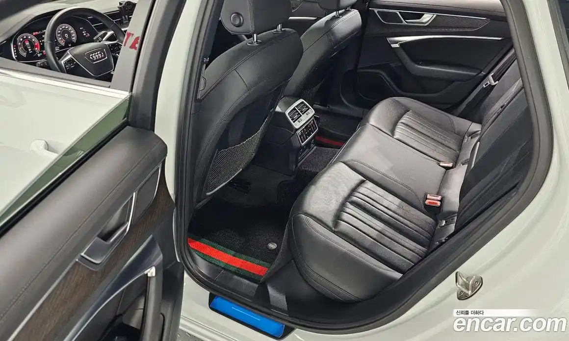 Audi A6 2021 2.0 автомат (гидро), фото 12