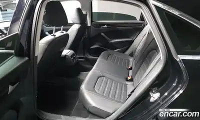 Volkswagen Passat 2015 1.8 автомат (гидро), миниатюра 12