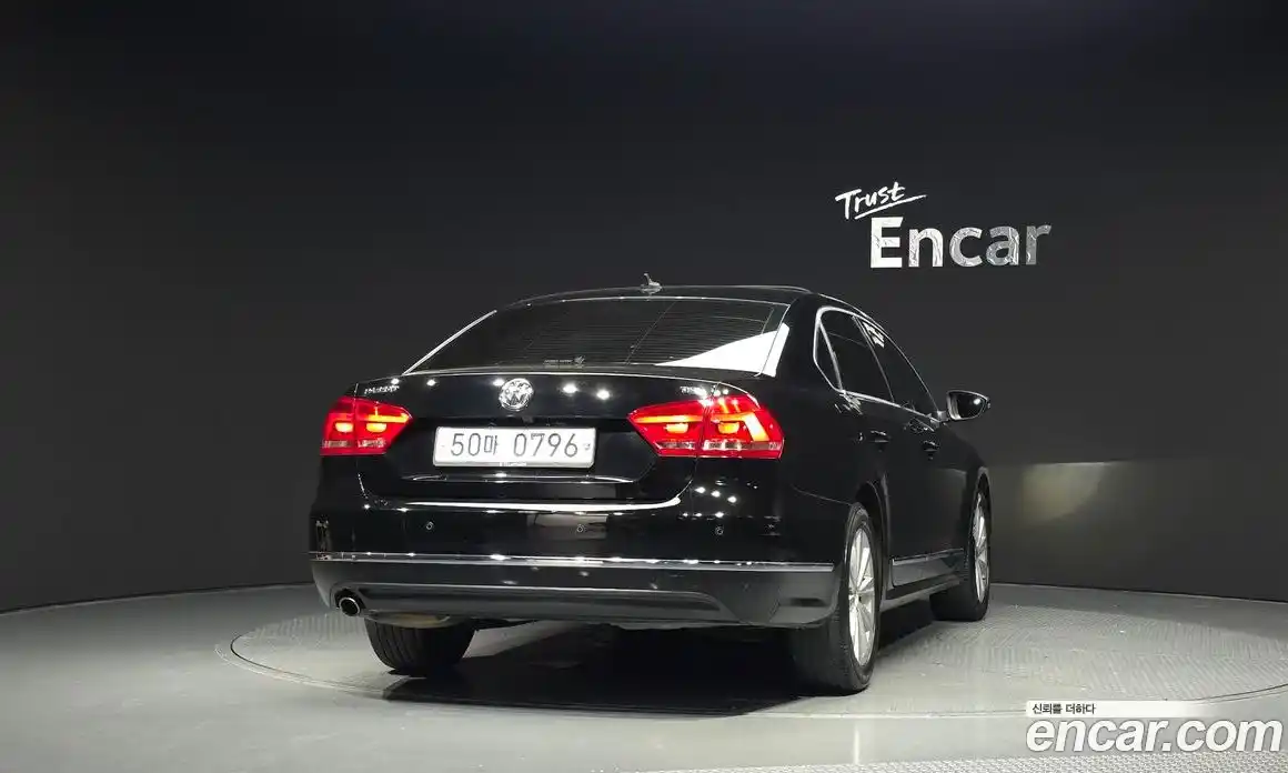 Volkswagen Passat 2015 1.8 автомат (гидро), фото 4