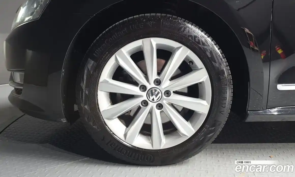 Volkswagen Passat 2015 1.8 автомат (гидро), фото 5