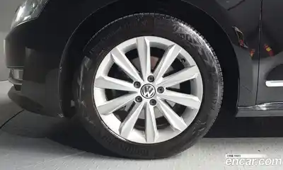 Volkswagen Passat 2015 1.8 автомат (гидро), миниатюра 5