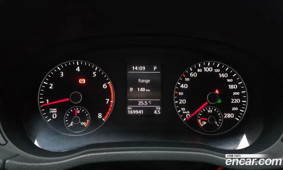 Volkswagen Passat 2015 1.8 автомат (гидро), фото 8