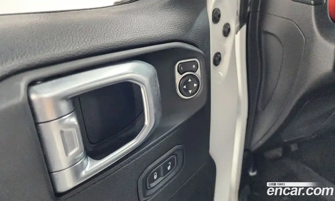 Jeep Wrangler 2019 2.0 автомат (гидро), фото 31