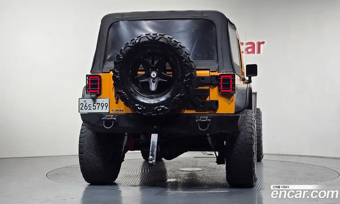 Jeep Wrangler 2013 2.8 автомат (гидро), фото 4