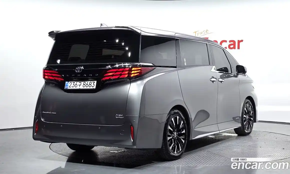 Toyota Alphard 2025 2.5 автомат (гидро), фото 1 Toyota Alphard 2025 2.5 автомат (гидро), фото 1