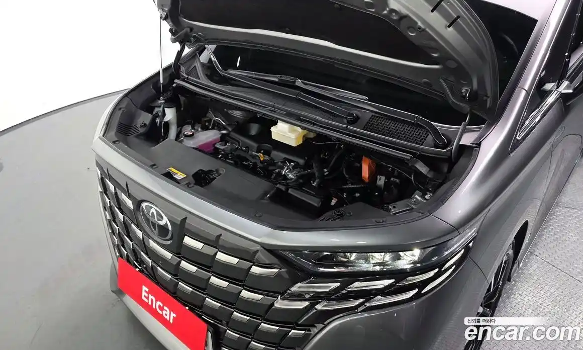 Toyota Alphard 2025 2.5 автомат (гидро), фото 5 Toyota Alphard 2025 2.5 автомат (гидро), фото 5