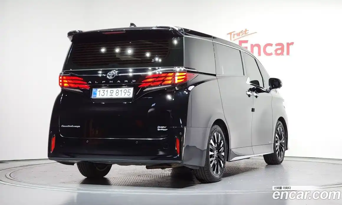 Toyota Alphard 2025 2.5 автомат (гидро), фото 1 Toyota Alphard 2025 2.5 автомат (гидро), фото 1