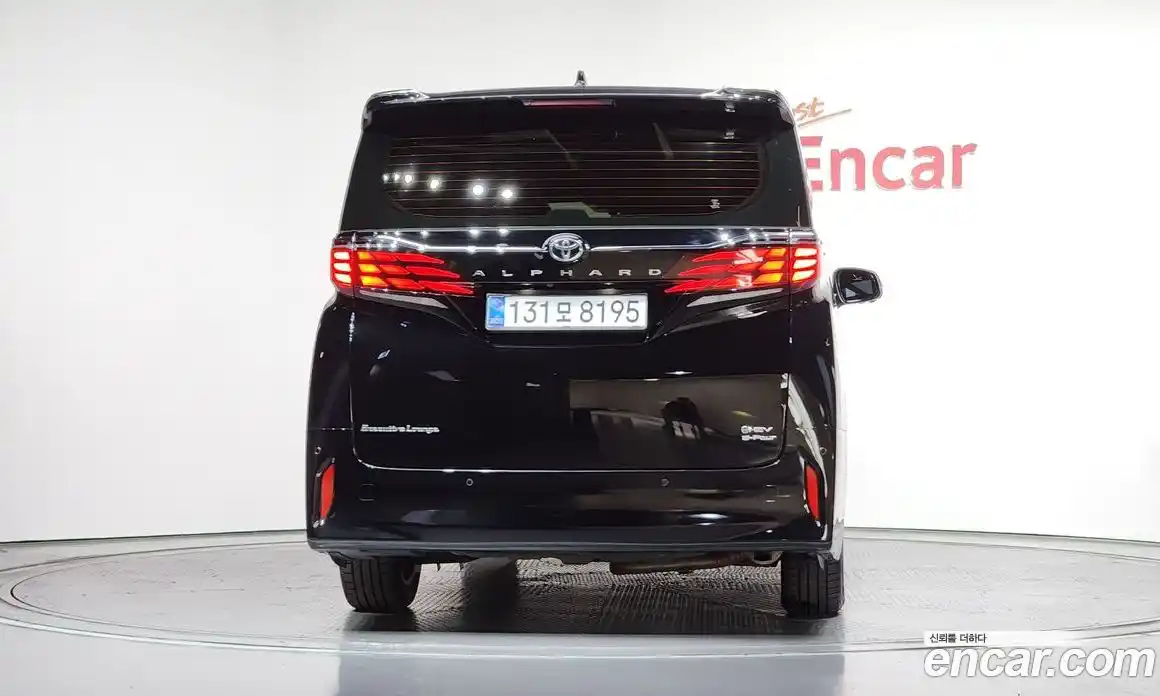 Toyota Alphard 2025 2.5 автомат (гидро), фото 3 Toyota Alphard 2025 2.5 автомат (гидро), фото 3