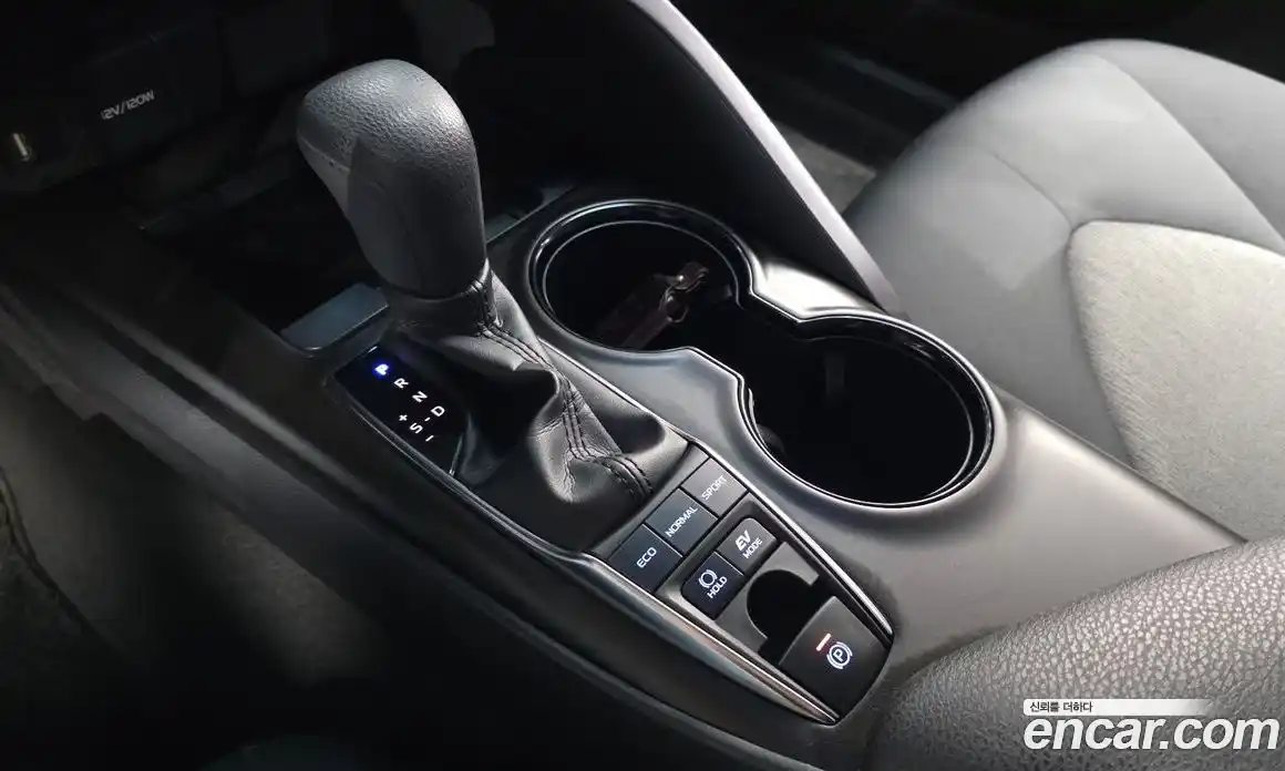 Toyota Camry 2022 2.5 автомат (гидро), фото 9 Toyota Camry 2022 2.5 автомат (гидро), фото 9