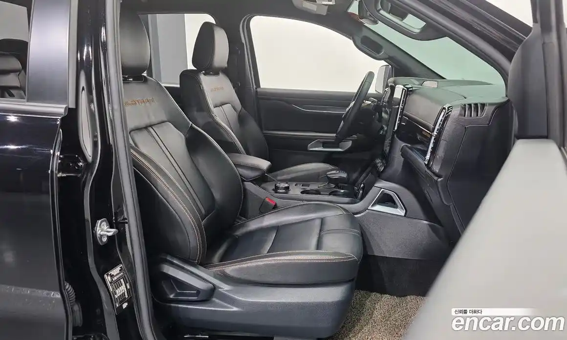 Ford Ranger 2023 2.0 автомат (гидро), фото 17