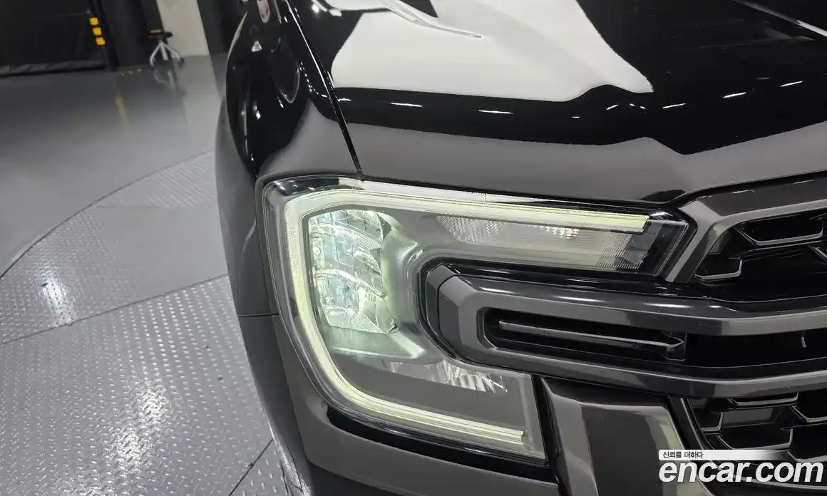 Ford Ranger 2023 2.0 автомат (гидро), фото 8