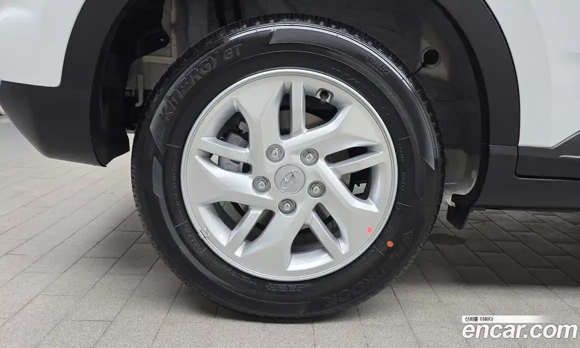 Hyundai Venue 2026 1.6 автомат (гидро), фото 23