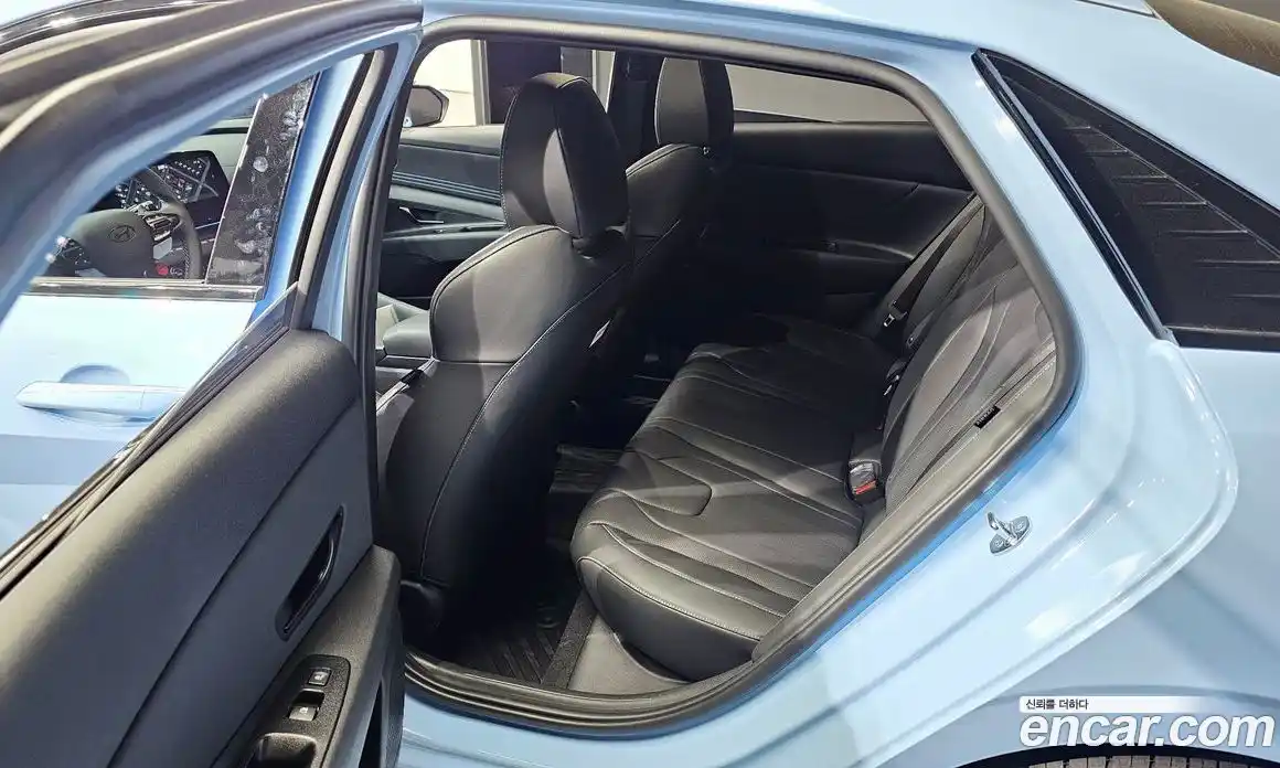 Hyundai Avante 2026 2.0 автомат (гидро), фото 17