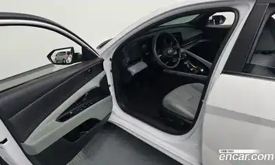 Hyundai Avante 2024 1.6 автомат (гидро), миниатюра 12