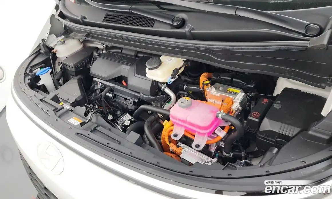 Hyundai Staria 2026 1.6 автомат (гидро), фото 6